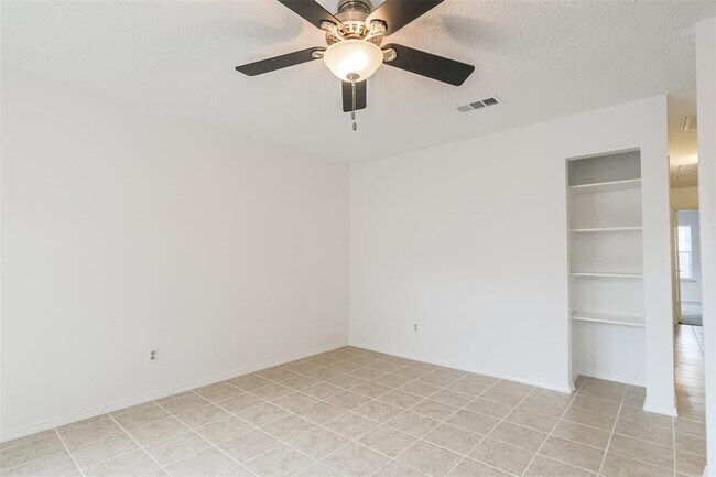 Foto del edificio - 10336 Cook Rd