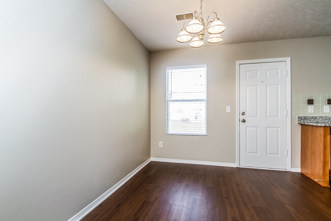 Foto del edificio - 2109 Carlton Ln