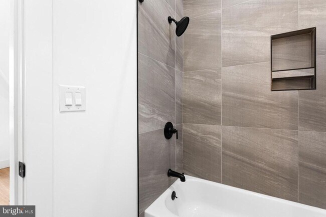 Foto del edificio - 2317 N 33rd St