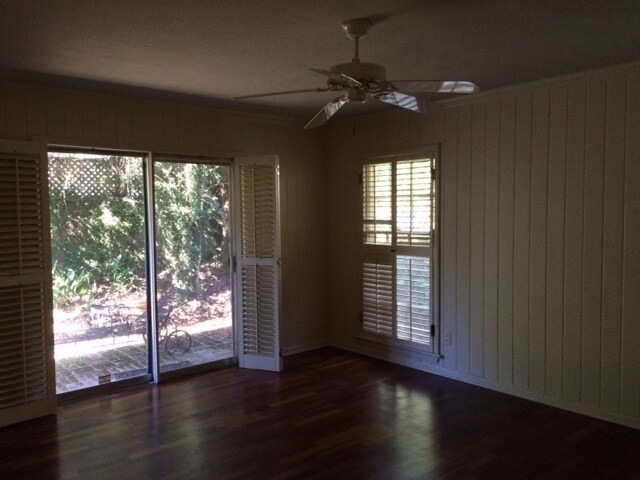 Foto del edificio - 2555 Hundred Oaks Ave