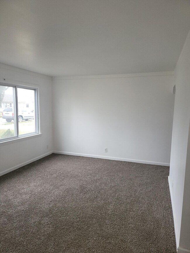 Foto del edificio - 3 Bedroom Ranch - $1,350