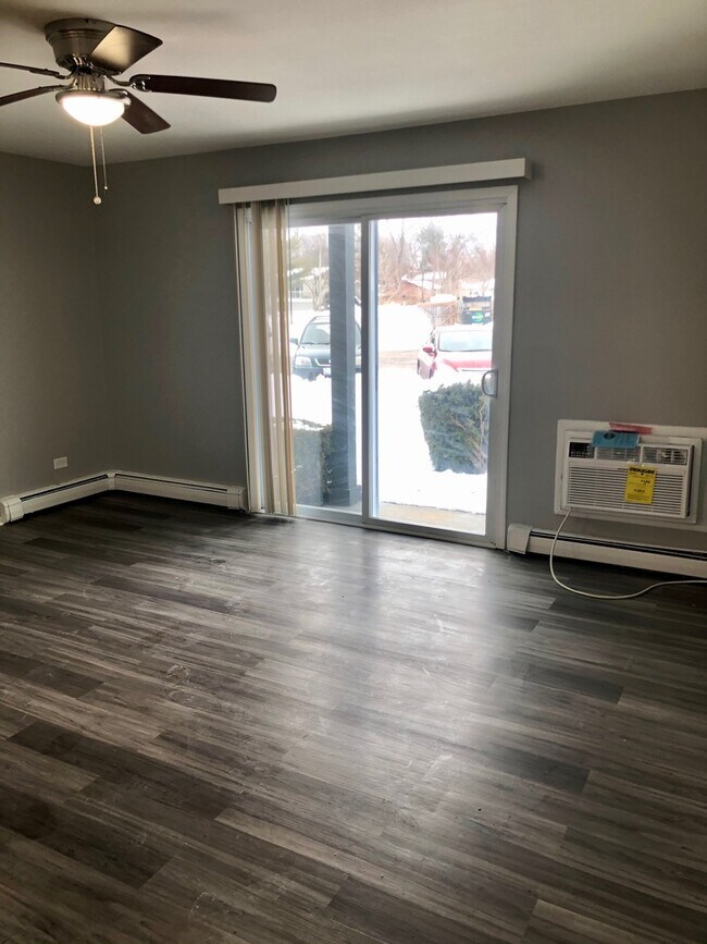 101 Sunset Dr Unit 1W6, Cary, IL 60013 Condo for Rent in Cary, IL