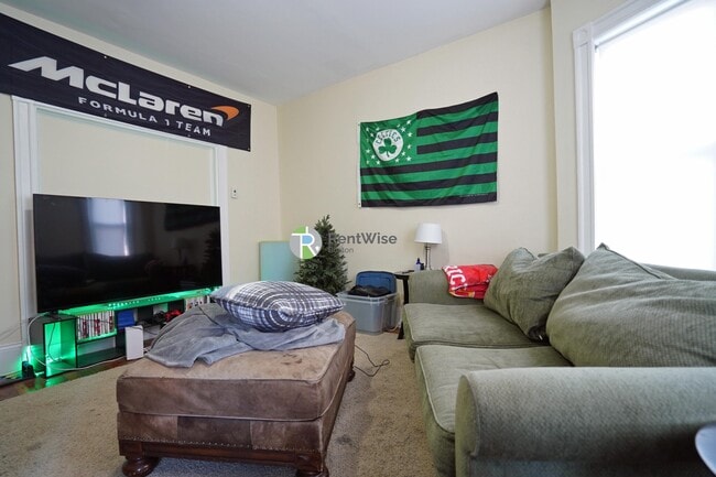 Foto del edificio - 795 Columbia Rd