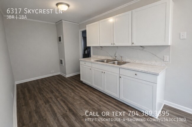 Foto del edificio - 6317 Skycrest Ln
