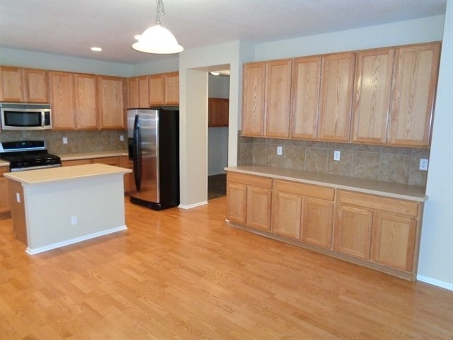 Foto del edificio - 124 N Flat Rock St