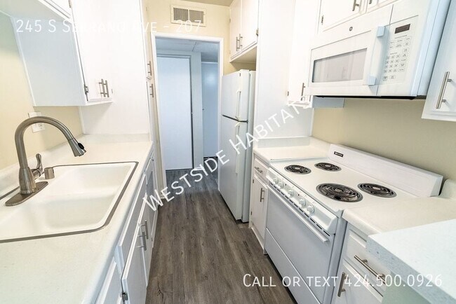 Building Photo - 245 Serrano - Gorgeous, fully renovated bu...