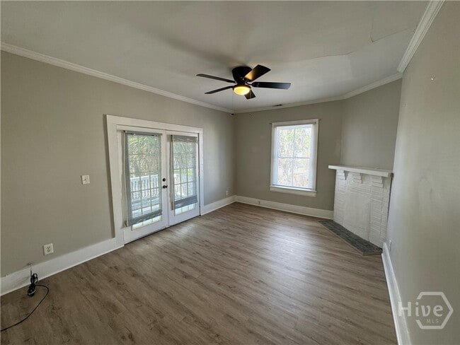 Foto del edificio - 1112 E Anderson St