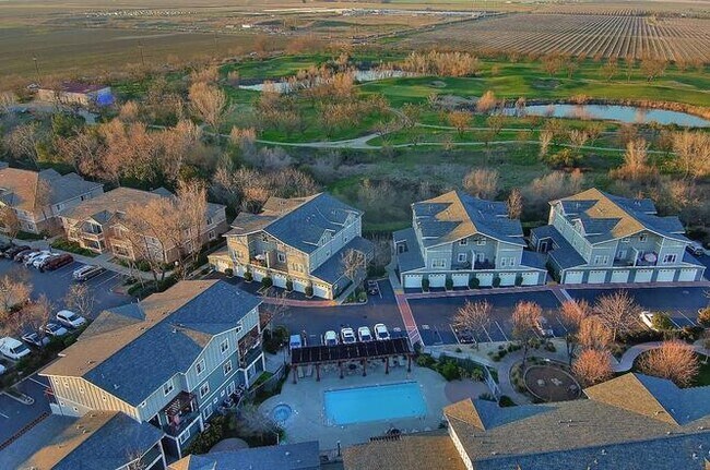 Foto del edificio - 1818 Moore Blvd