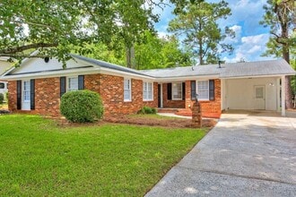 Building Photo - 3590 Westhampton Dr