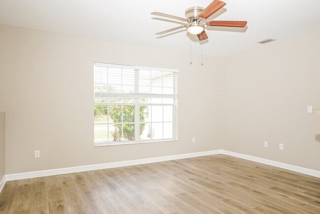 Foto del edificio - 2090 Switzerland Rd