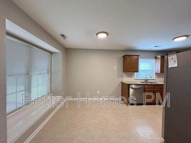 Foto del edificio - 1403 Buckhorn Rd