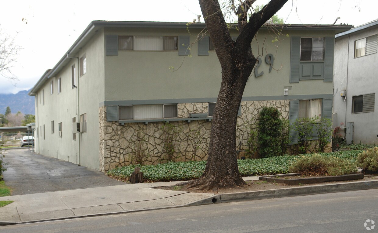 Foto principal - 729 Locust St