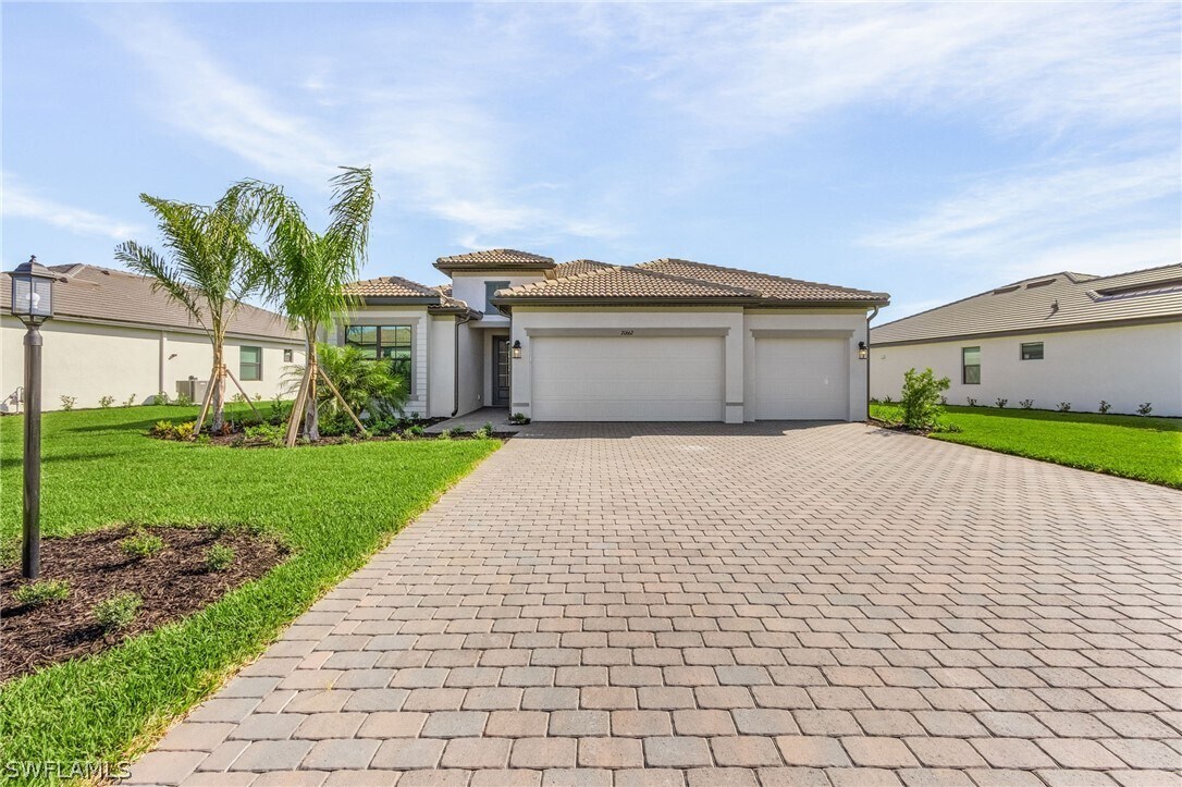 Foto principal - 20662 Greenwich Pl