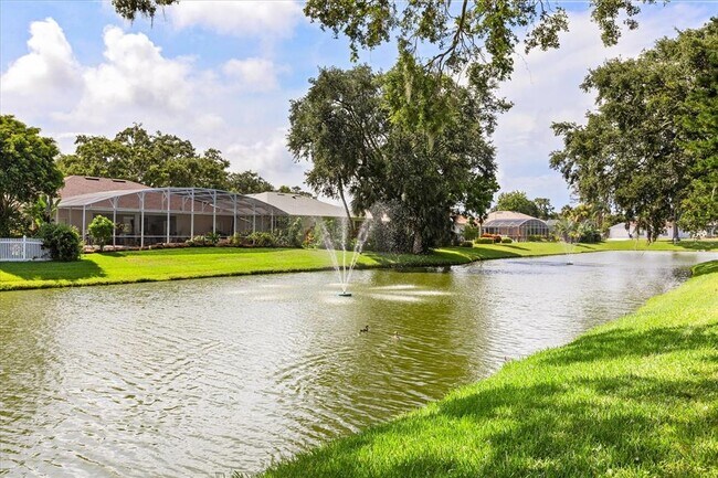 Foto del edificio - 410 Central Mariners Dr