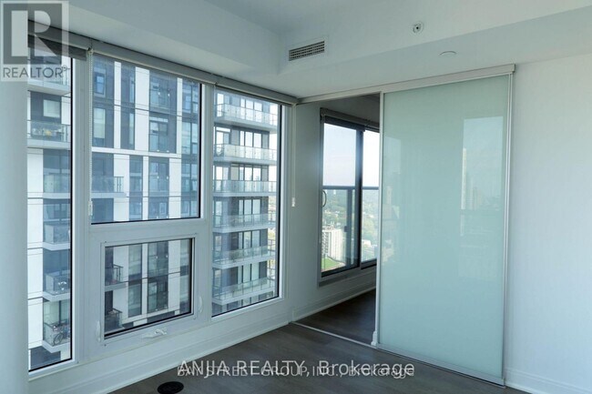 Building Photo - 181 Dundas St E