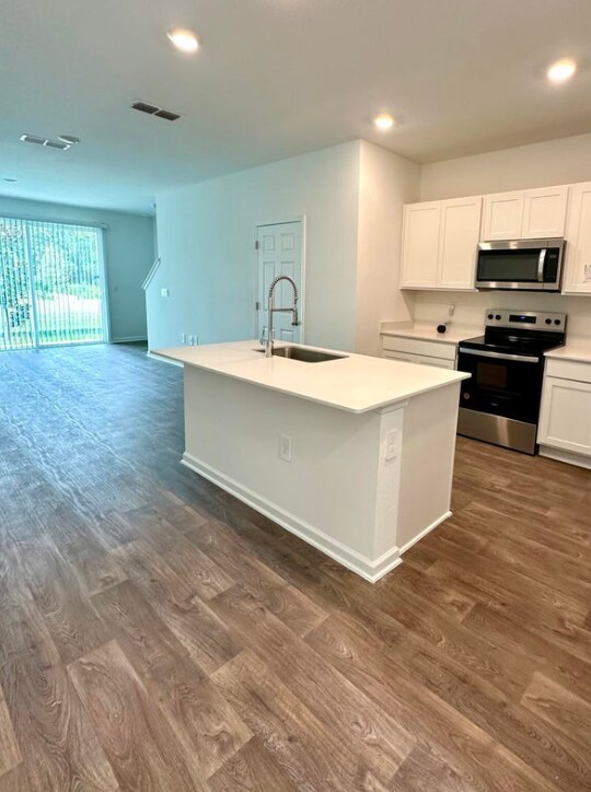 Foto del edificio - 12750 Barrack Ln