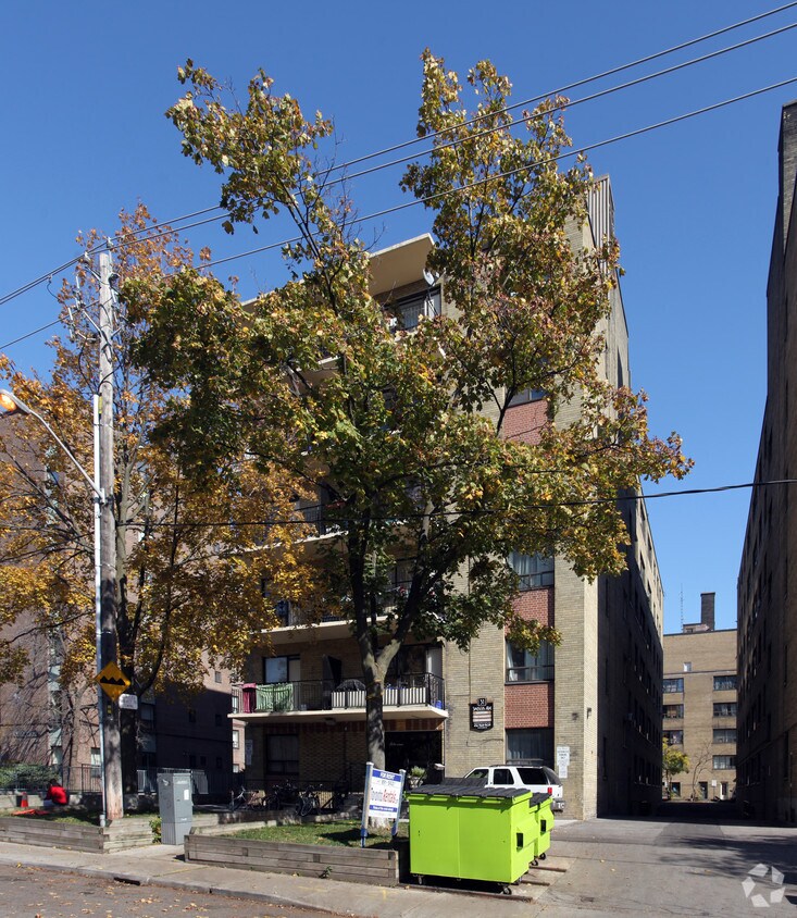 31 Spencer Avenue Apartments 31 Spencer Ave Toronto, ON