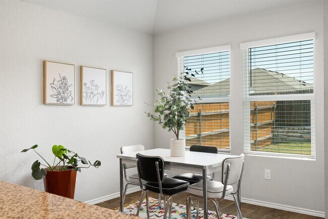 Foto del edificio - 15101 Siberian Elm Ln