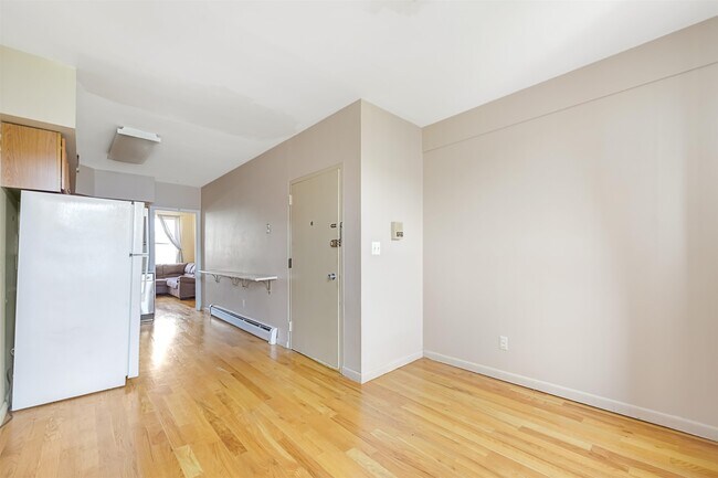 Foto del edificio - 523 Adams St