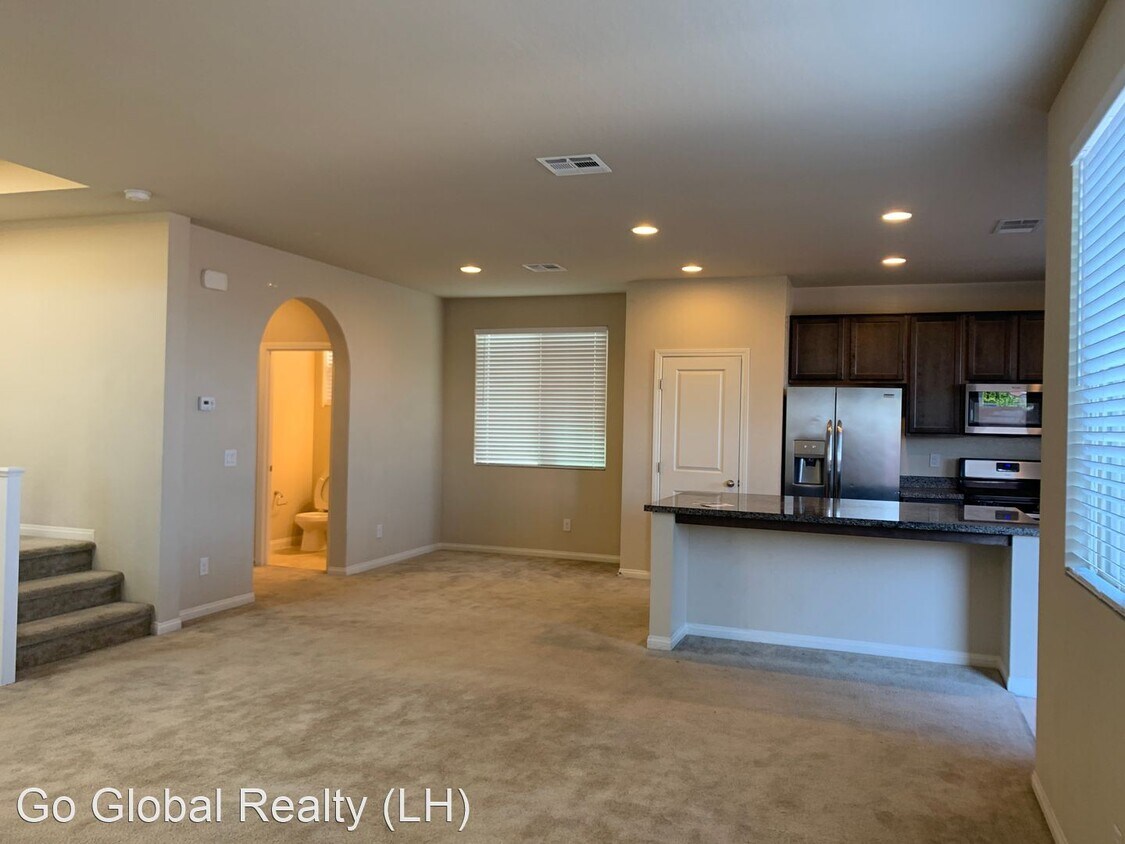 Primary Photo - 3 br, 2.5 bath House - 6814 Pivot Point