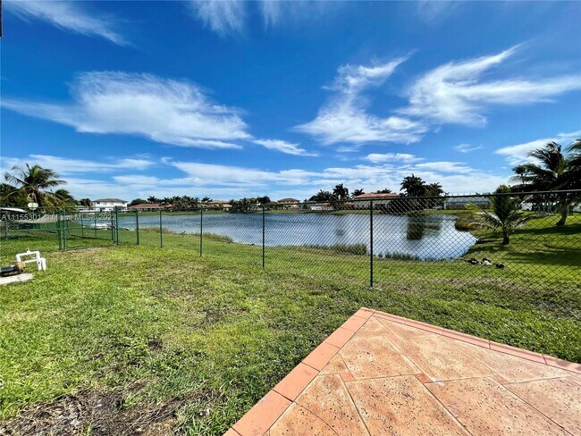 Foto del edificio - 14982 SW 30th Terrace
