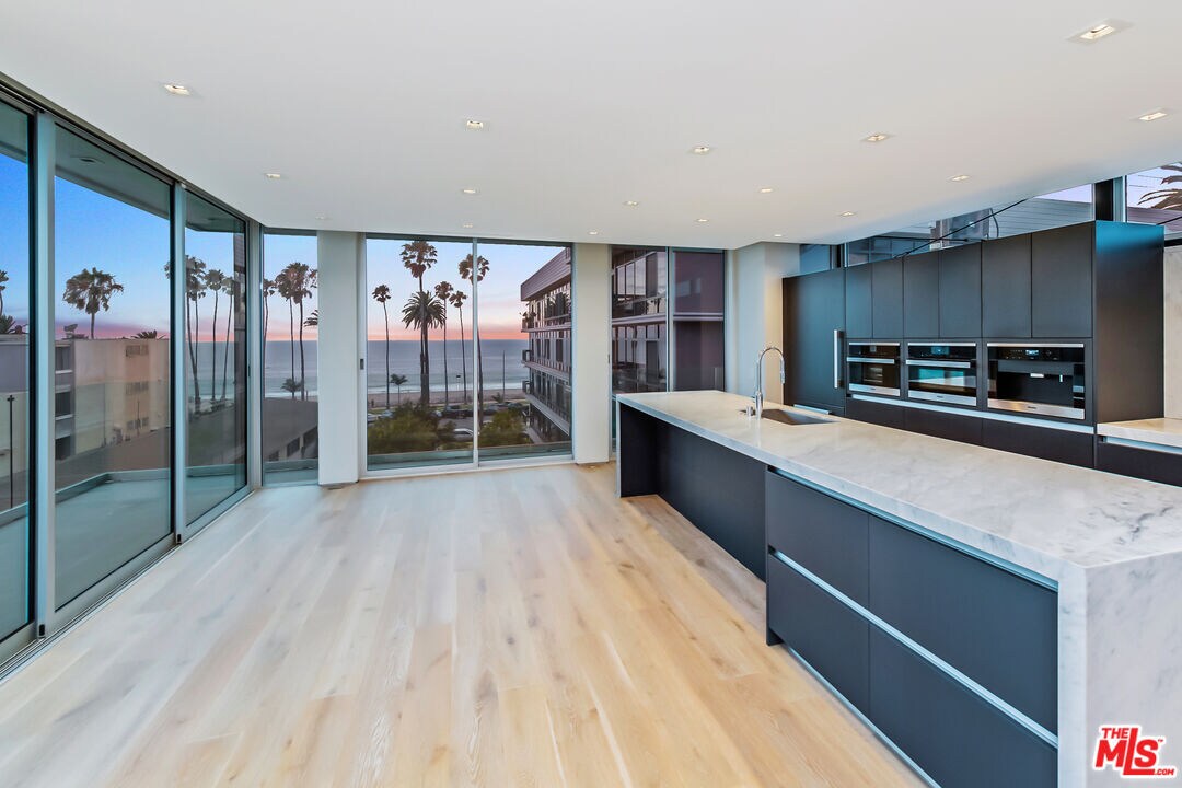 Foto principal - 1012 2nd St
