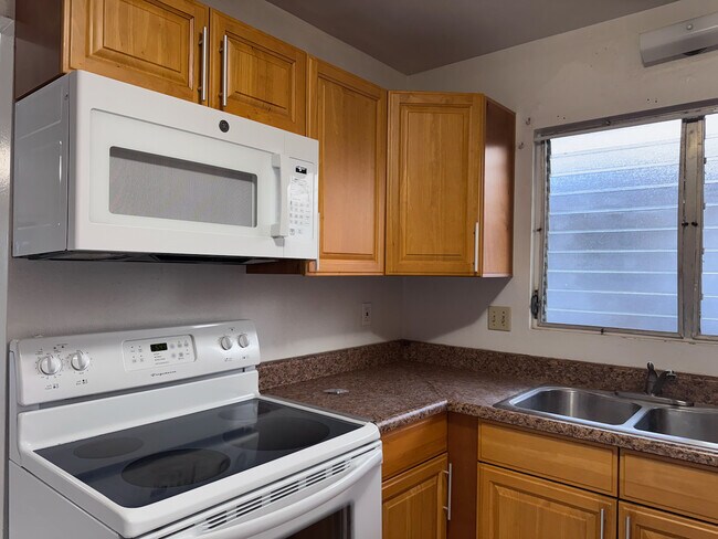 Foto del edificio - Freshly Updated 3-Bedroom Village Park Home – $3,300/month