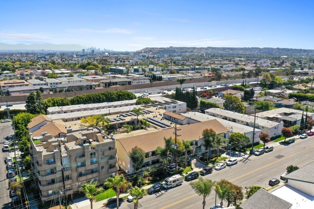 Meridian Apartments Apartments in Los Angeles, CA Westside Rentals