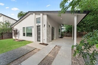Building Photo - 6201 Caddie St
