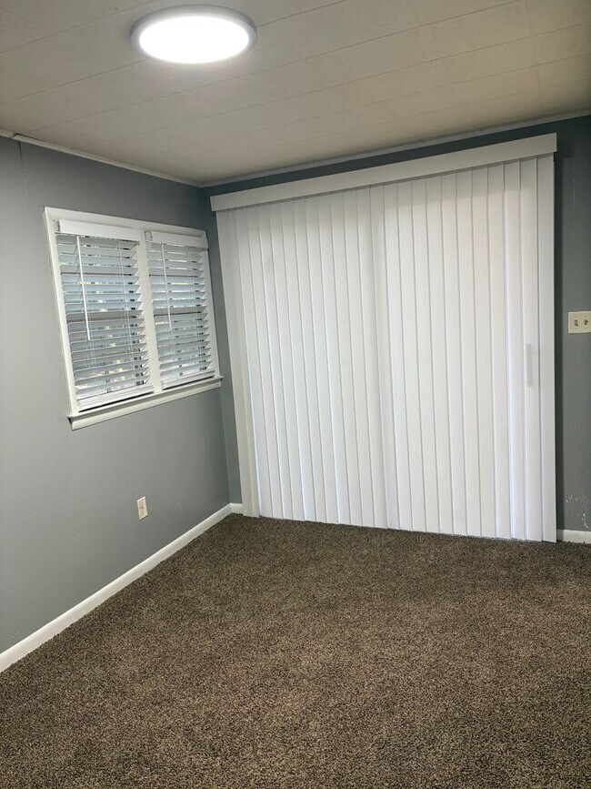 Foto del edificio - 1BED/1BATH Near I10 and Monroe