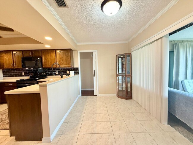 Foto del edificio - 1739 Lake Marion Dr