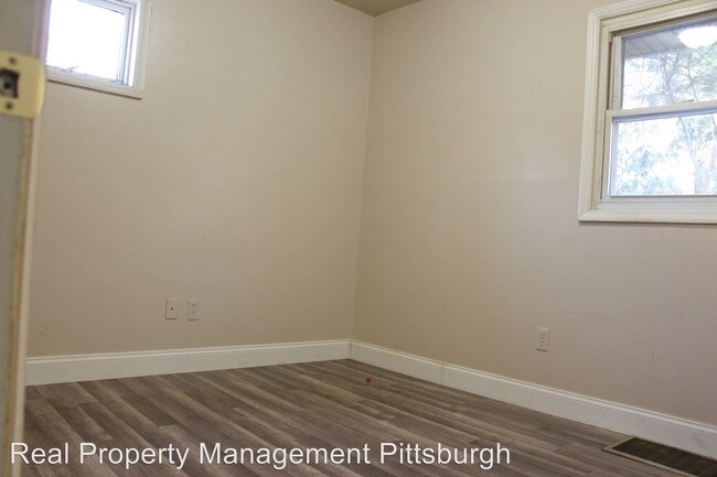Building Photo - 4 br, 1 bath House - 753 Jefferson