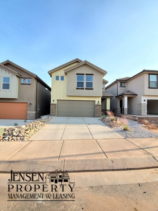 Building Photo - 4 Bedroom Home in Desert Bluffs