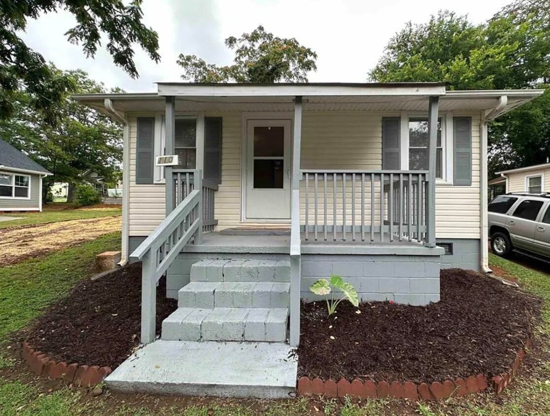 Front facade - 110 Rebecca St