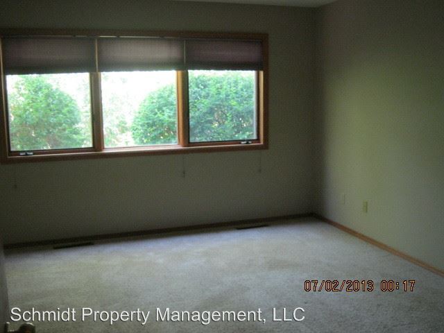 Building Photo - 619 S 15th Ave