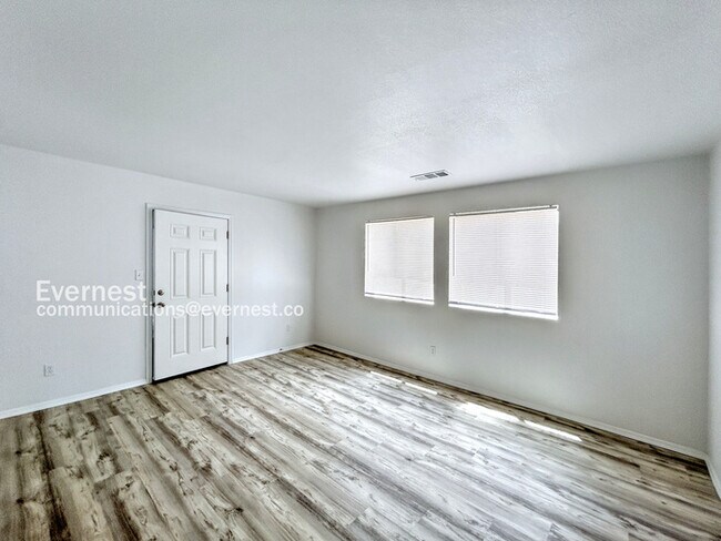 Foto del edificio - 1120 Yuma St