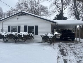 Building Photo - 9626 Pippin Rd