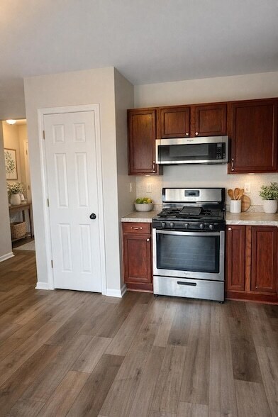 Foto del edificio - 8461 Pierce St