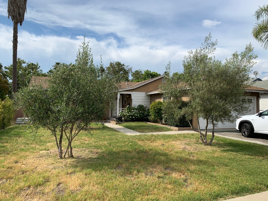 2579 Kellogg Park Dr, Pomona, CA 91768 House Rental in Pomona, CA