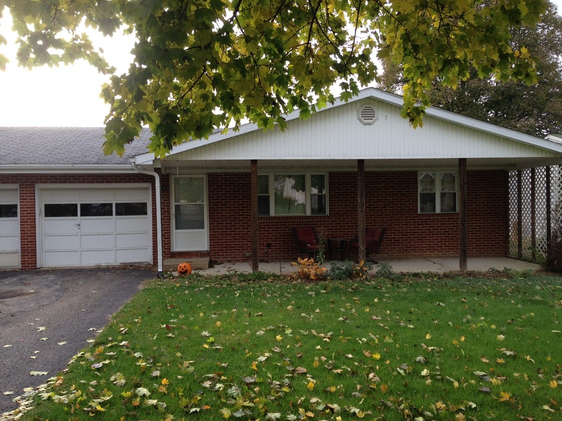 Primary Photo - 541 Fairlawn St