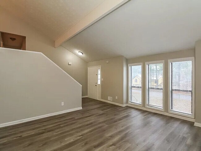 Foto del edificio - 4140 Hawkins Crossing