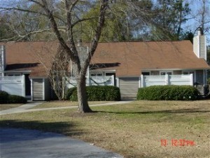 Primary Photo - 1550 College Way