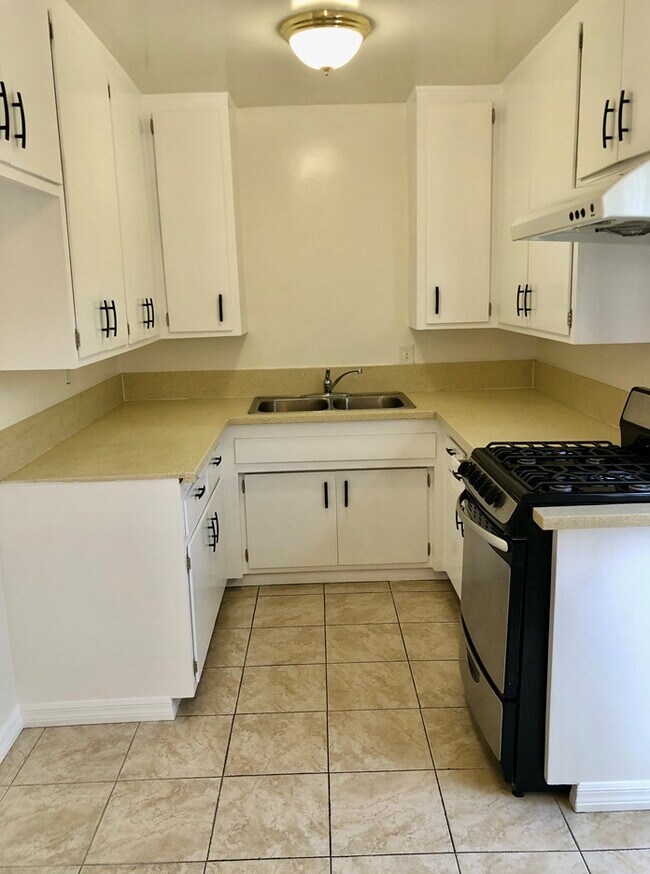 Foto del edificio - 504 N Chandler Ave