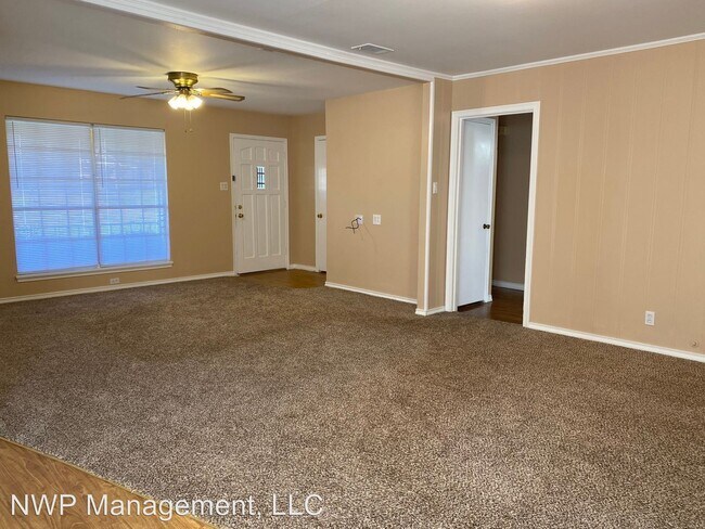 Building Photo - 3 br, 1 bath House - 3101 Greg Ln