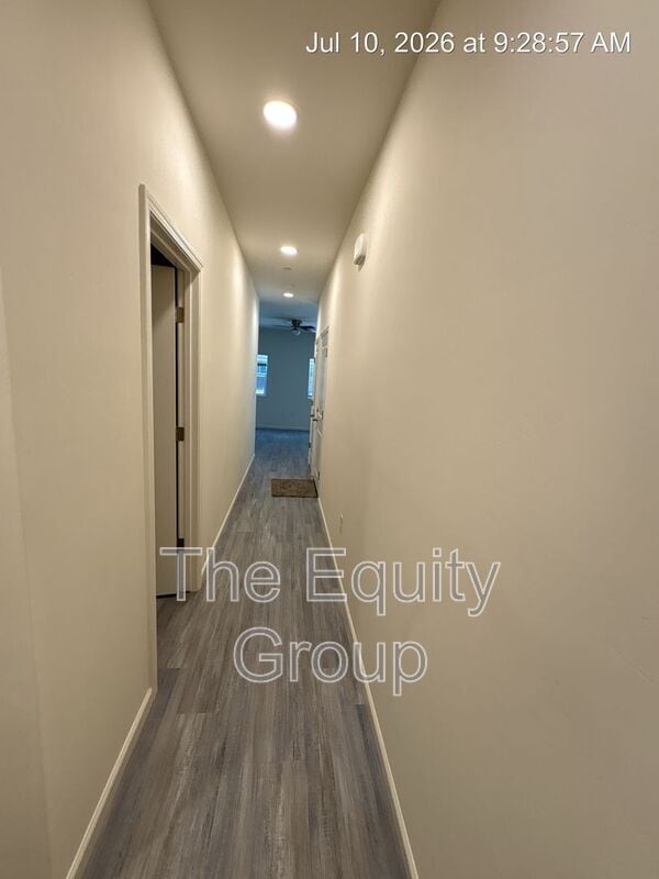 Foto del edificio - 733 S Pinkham St