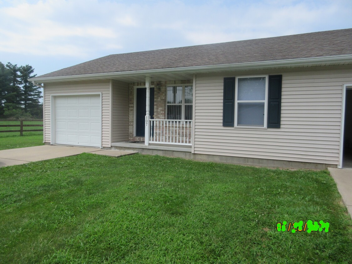 Primary Photo - 107 Wrightsman St