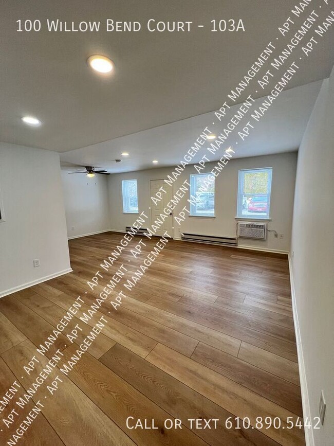 Building Photo - 100 Willow Bnd Ct