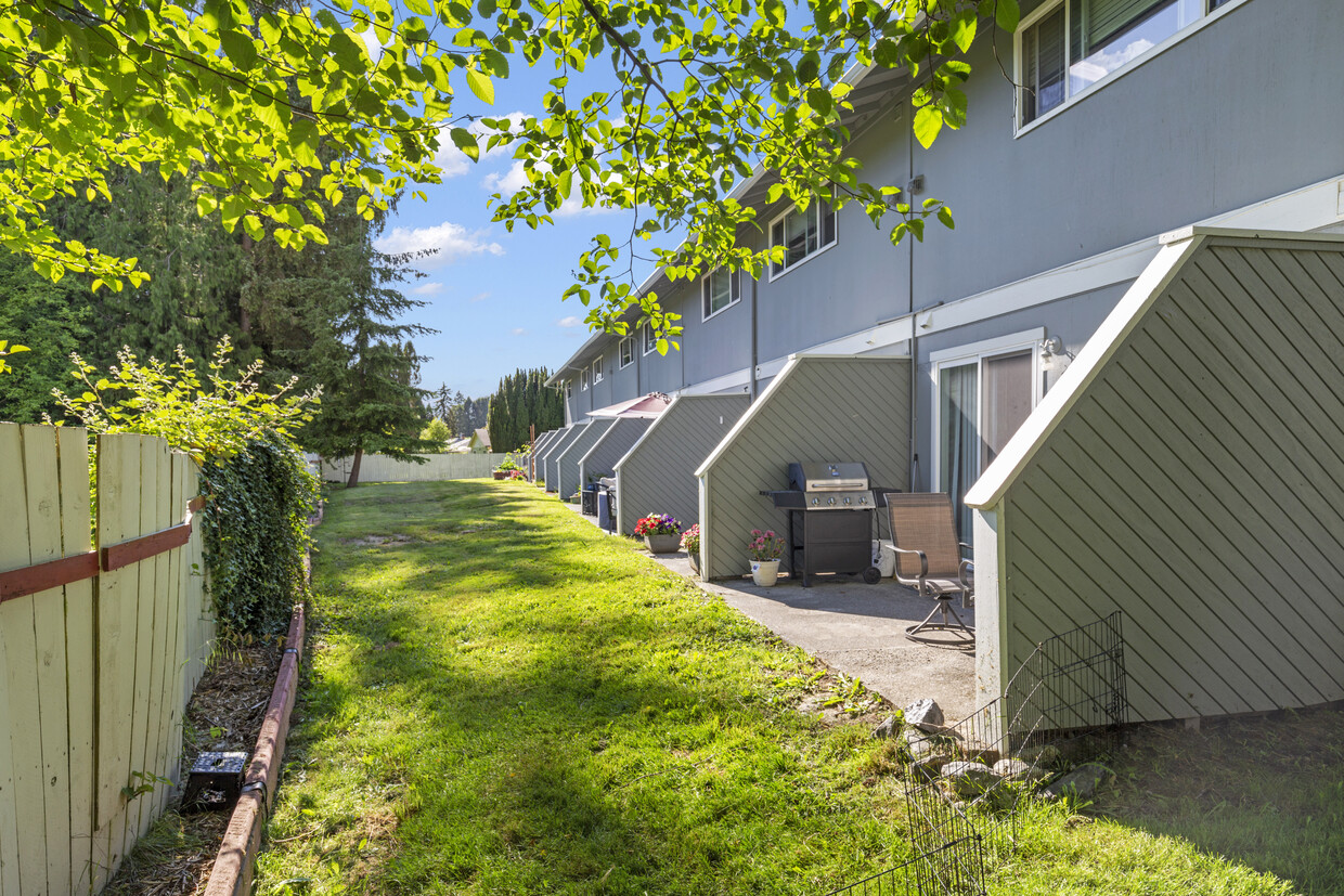 Building Photo - Cedars Apartments