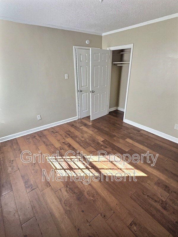 Foto del edificio - 1082 Garland St