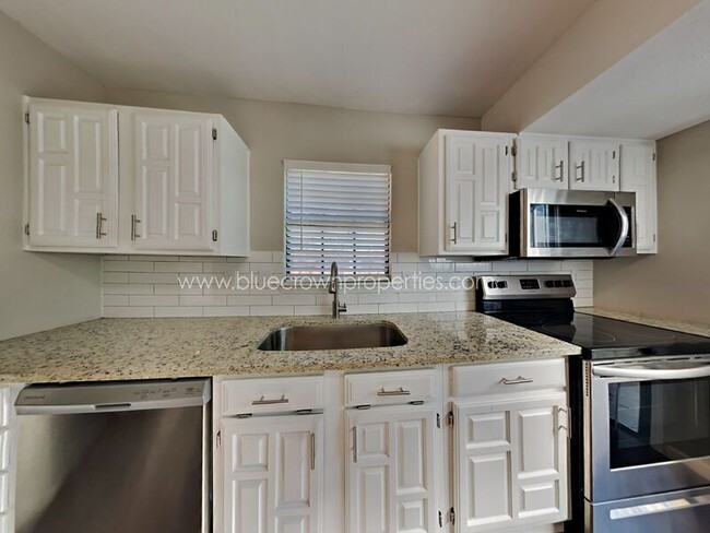 Foto del edificio - 2903 Harbinger Ln